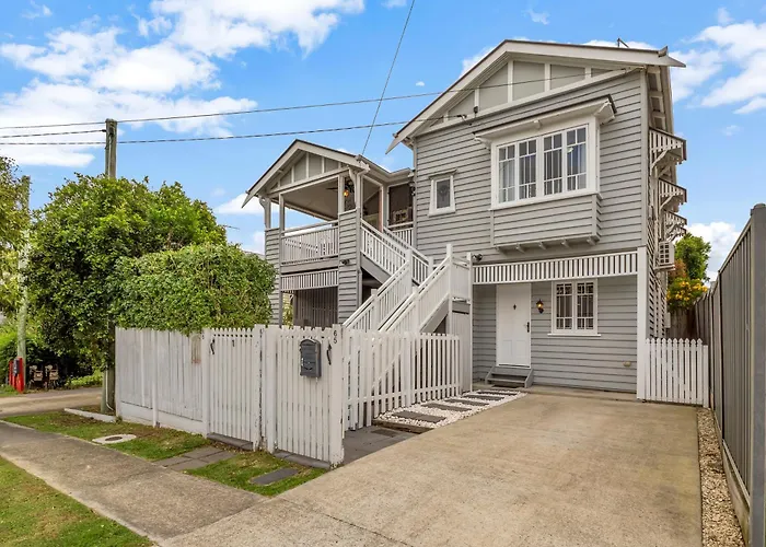 Cedar Street Lodge Upper 3Br2Bath Pets Brisbane