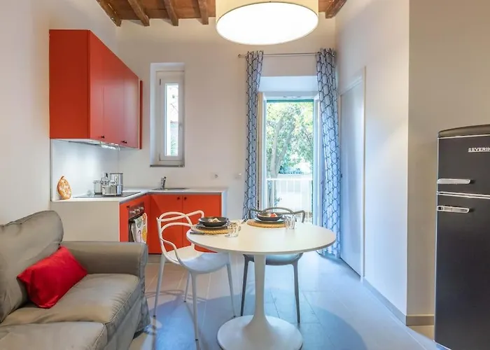 Ferienwohnung Bilocale Con Giardino Privato Vicino A Careggi, Cto, Meyer E Tramvia T1 Florenz
