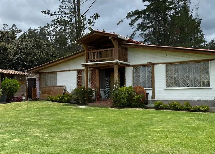 Villa Quinta Alicia Guadalupe Quito