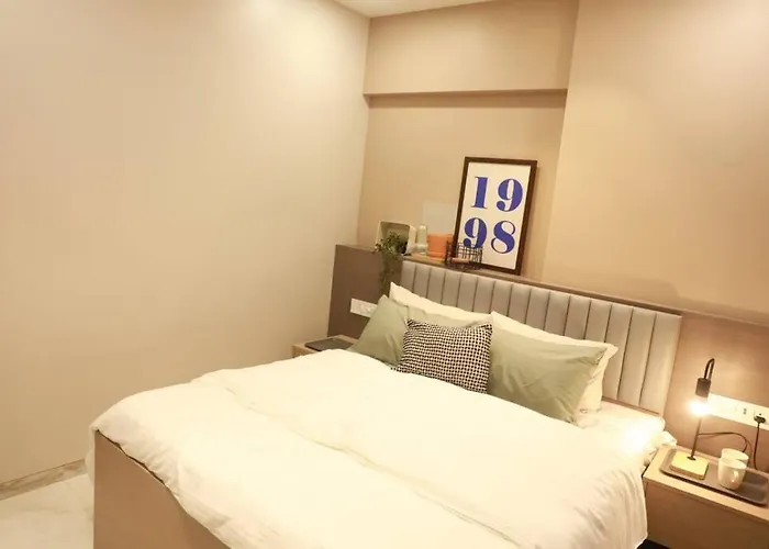 Ferienwohnung Downtown 2 And Half Bhk Appt Mahalaxmi, 1201 Mumbai
