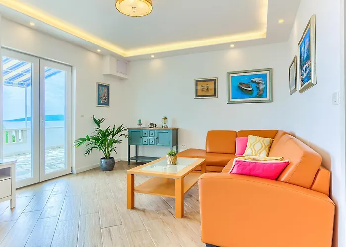 Charming Villa Marin, 30 Meters From The Beach, Pool Heated, Split-Trogir Area Seget Vranjica