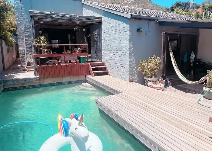 Pool, 3 Bedroom House With En-Suite And King Size Beds Hout Bay