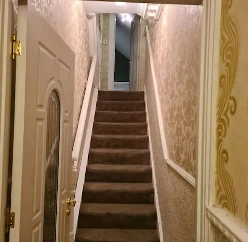 Entire Top Floor Based In Dublin City Centre