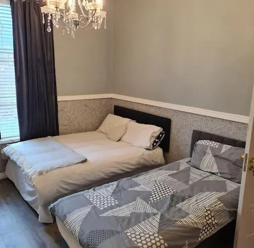 Entire Top Floor Based In Dublin City Centre