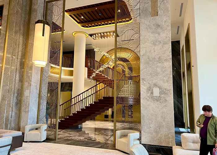 Sea Breez The Grant Hotel Apartment Bilgəh