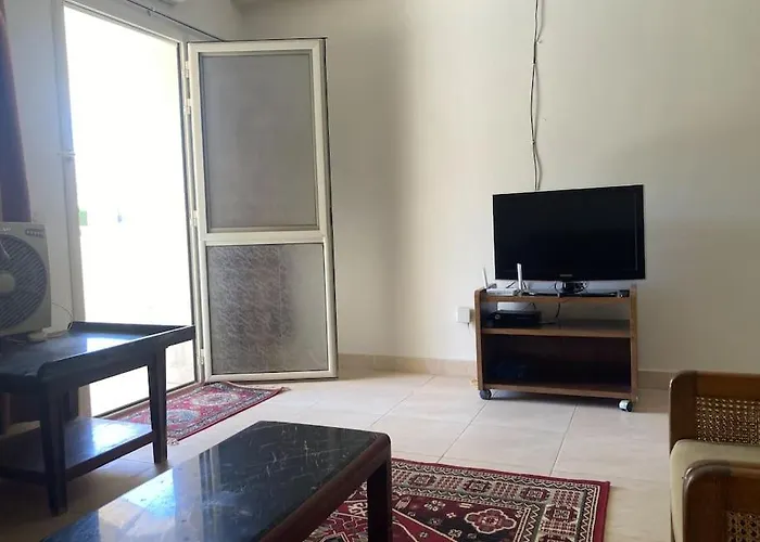 Lovely Flat With Balcony And Shared Pool Hurghada