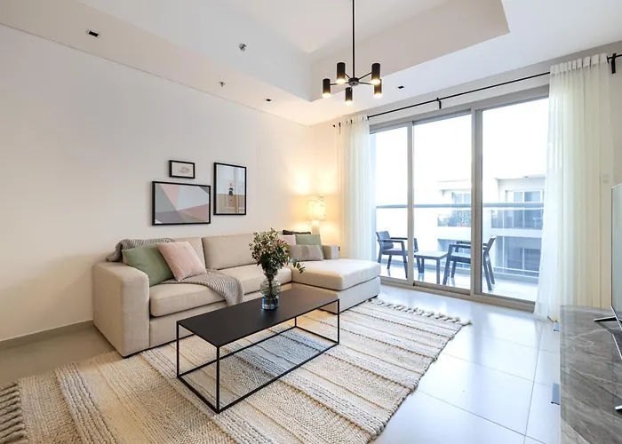 2Br Api 1000 Community View Jumeirah Dubai