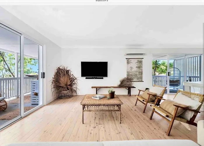Saltee Beach House #2 #Pool #Nelson Bay #Shoal Bay