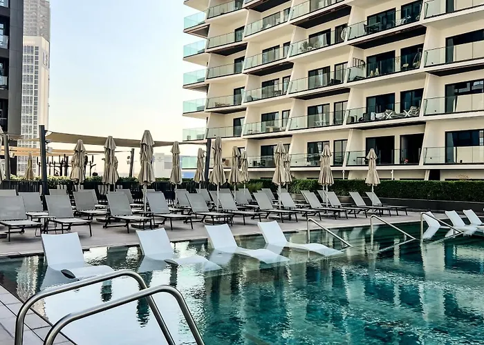 Chic 1-Bedroom With Epic Burj Khalifa Views Dubai