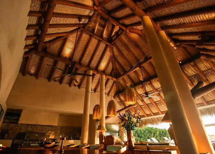 Luxury Beachfront Villa Troncones