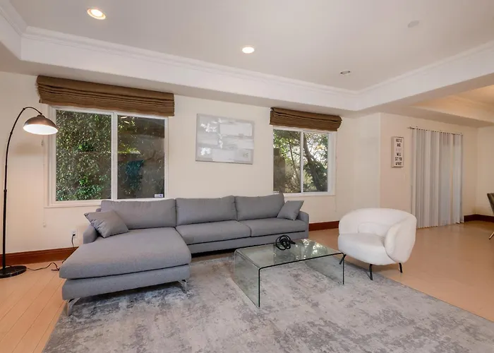 Luxurious Apt Your Private Gem In La Los Angeles