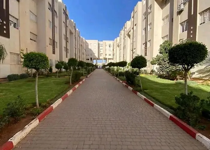 Ferienwohnung طريق صفرو قرب المستشفى الجامعي و قرب مستشفي أكديطال Fès