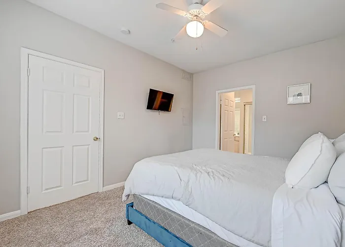 Houston'S City Center Apartment - Pool & Gym