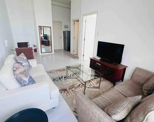 64F Spacious 1 Bedroom Nice View Pool Sauna Gym Manila