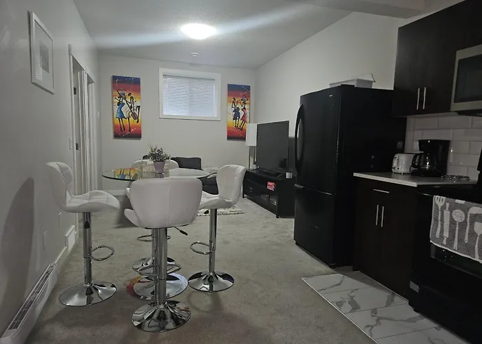 Wola'S Place YYC