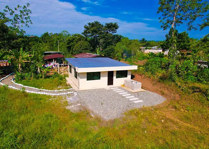 Logan'S Paradise Vacation Home Tena