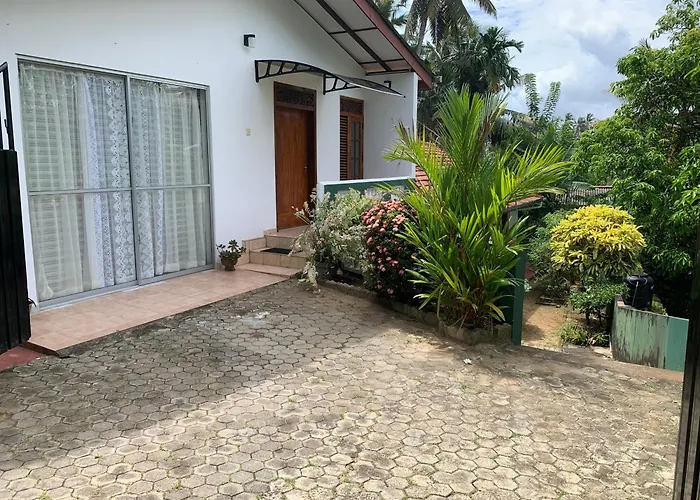 No 36 Surf Paradise Apartment Matara