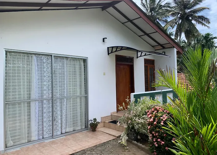 No 36 Surf Paradise Apartment Matara