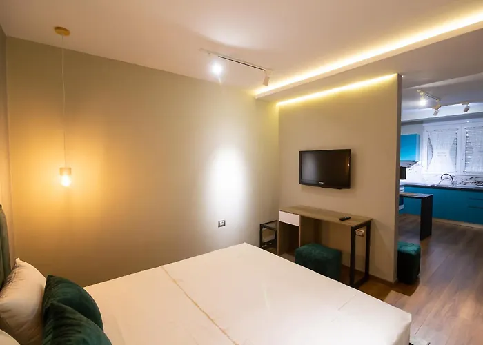 Melnaz Home Korce