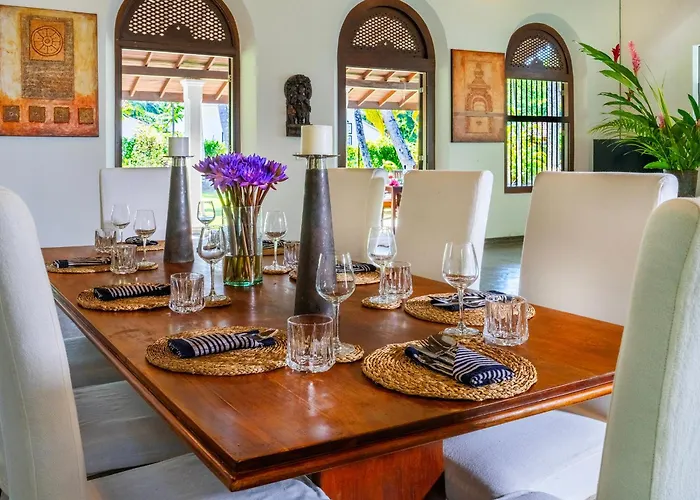 Prana Villa Unawatuna - Charming 4 Bedroom Villa