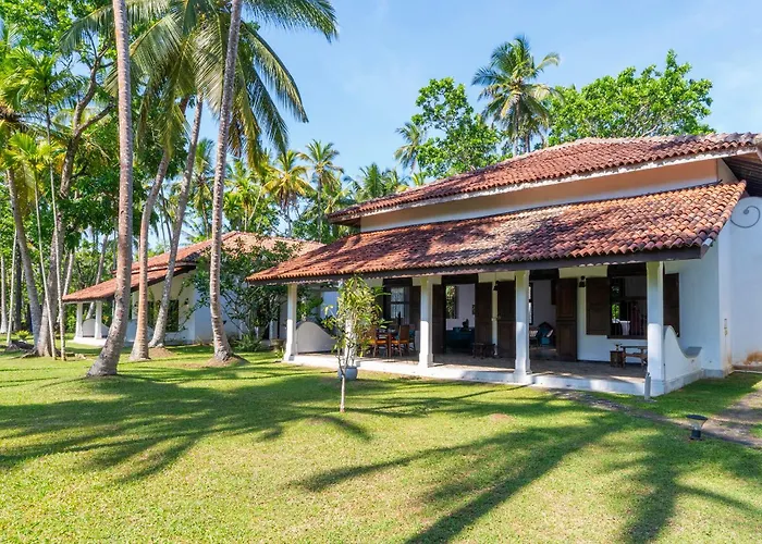 Prana Villa Unawatuna - Charming 4 Bedroom Villa