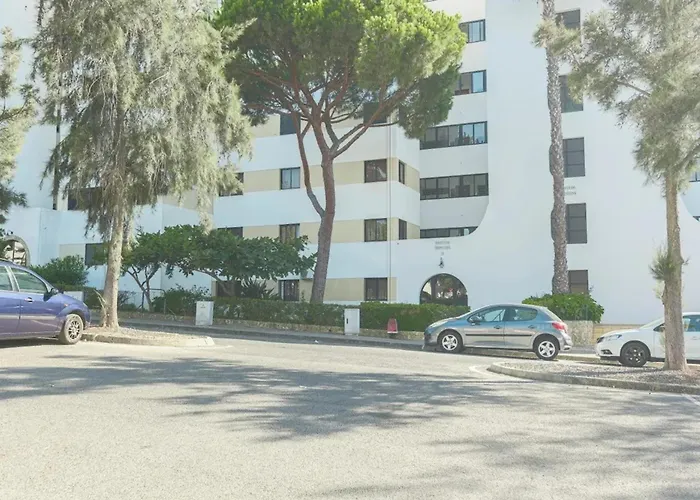 Modern Apartment In Vilamoura With Shared Pool