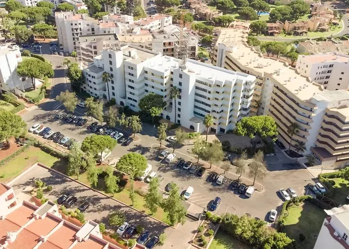 Modern Apartment In Vilamoura With Shared Pool