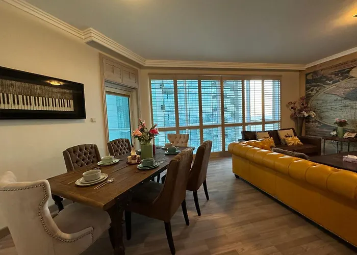Lovely 3Bhk With Private Beach Dubai