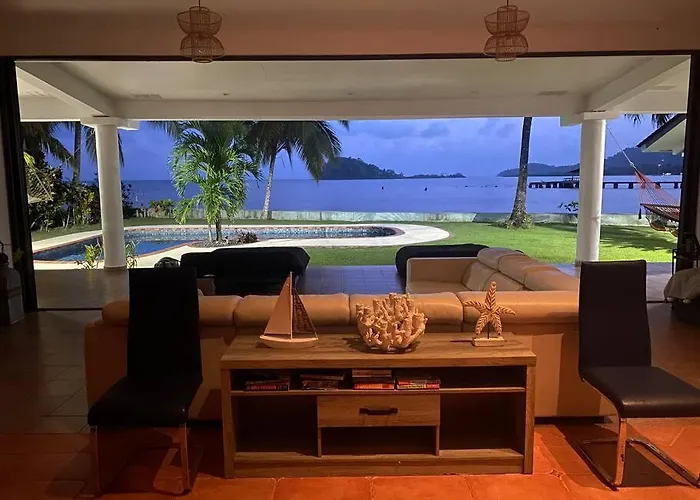 Entire Villa With Pool In Front Of Beach! Portobelo