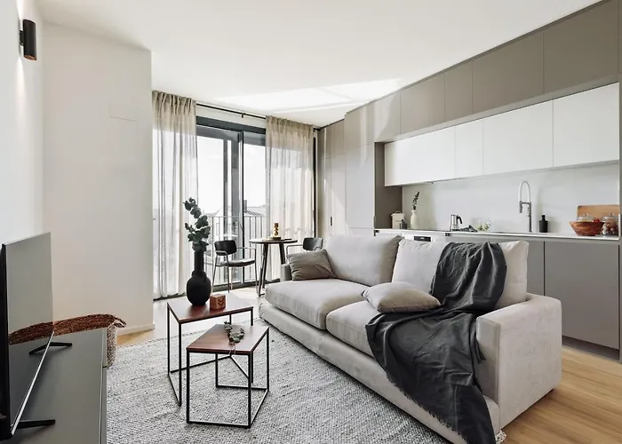 Serrat - 1 Bedroom And Office In Poblenou Barcelona