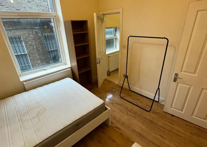 Super Central Clapham Junction Flat London