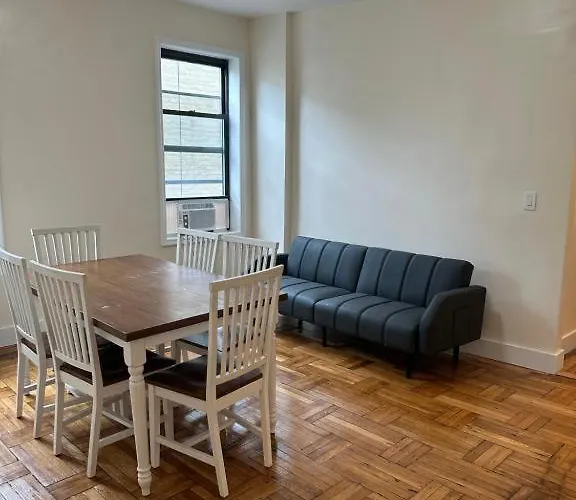 C8 Crown 1 Bedroom Apartment New York