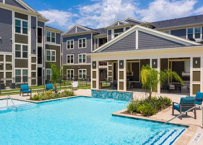 Cullen 4202 I New Construction 2bd Apt I Gated Houston