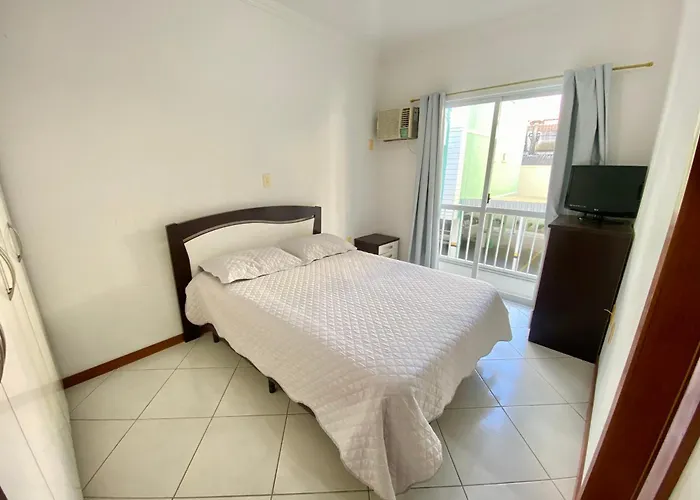 Apartamento Em Bombas 2 Dormitorios Bombinhas