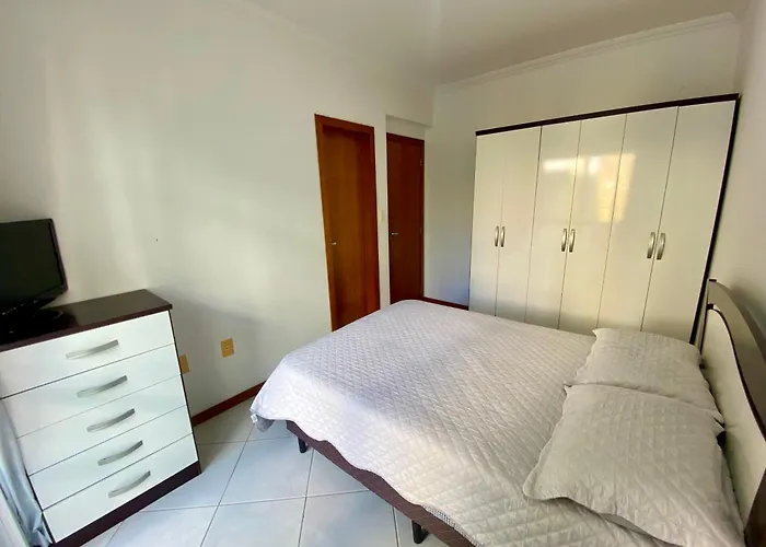 Apartamento Em Bombas 2 Dormitorios Bombinhas
