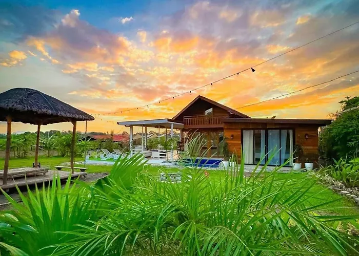 Rancho Oco Mahogany Villa With Swimming Pool Nasugbu