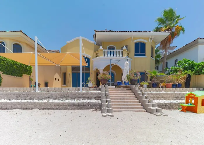 Private Pool & Direct Beach Access-4Bdr Villa Dubai