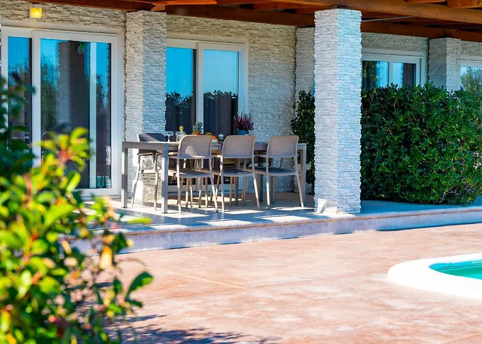 Villa Almond Nin