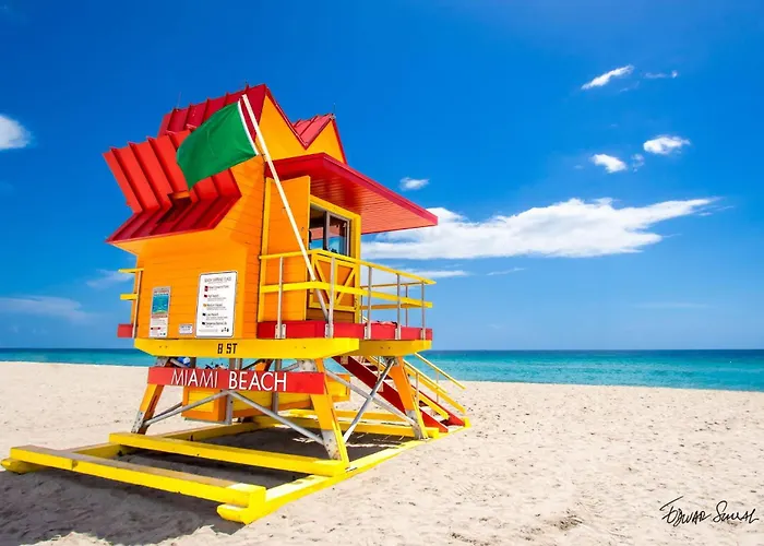 South Beach 2 Bedroom Family & Pet Friendly Apartment With Balcony & Free Parking Miami Beach