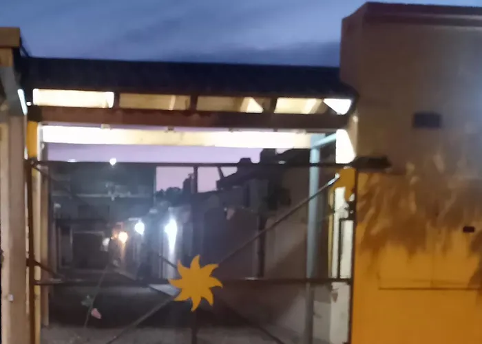 Casas De Carlos En San Rafael Complejo Coronel Campos