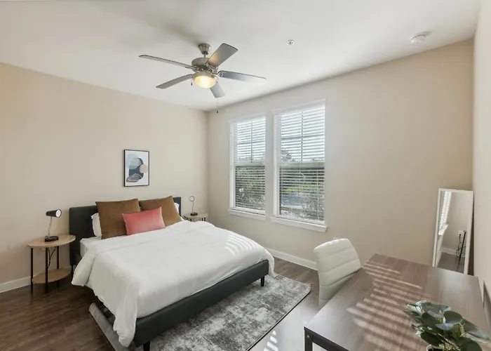 Cullen 8206 I New Construction 1bd Apt I Gated Houston