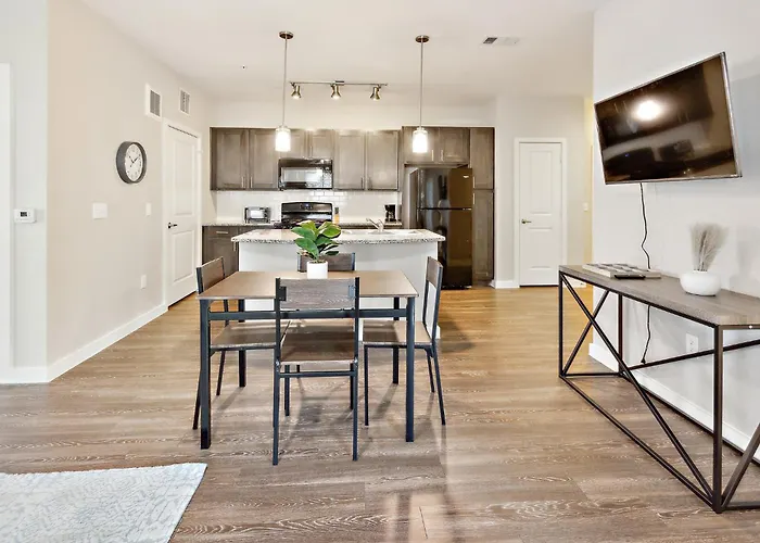 C Creek 5302 I New Construction 2Bd Apt I Gated Houston