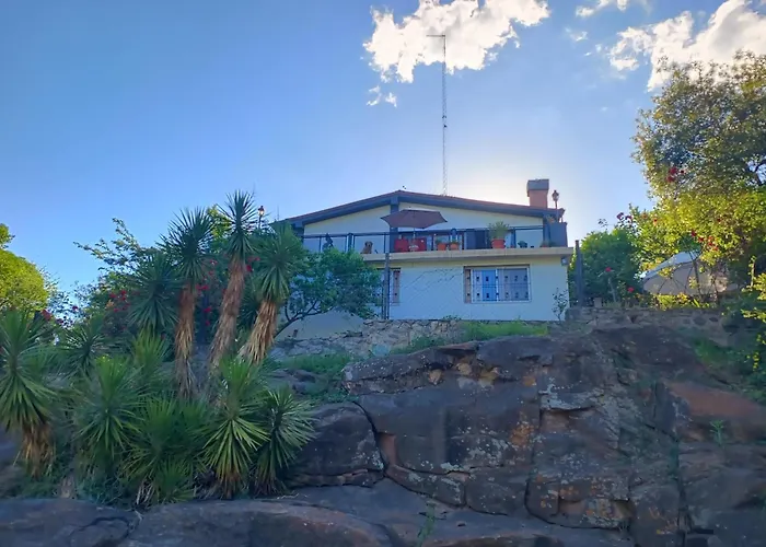 Casa Frente Al Rio Valle Hermoso Córdoba