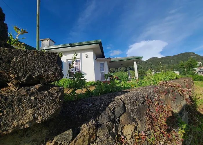 Moon Beam Luxury Bungalow Nuwara Eliya