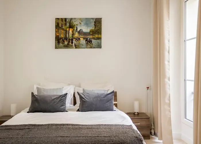 Ferienwohnung De Charm Distinctif Sejour Elegant Dans Le Marais Branche Paris