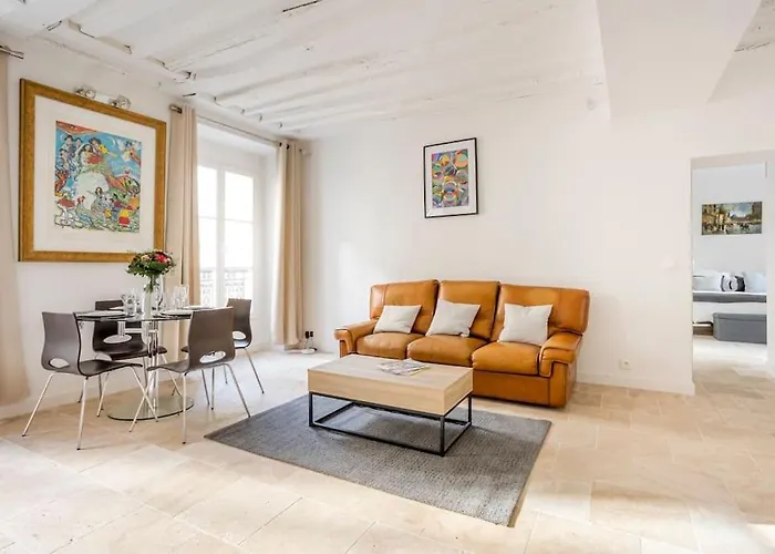 Ferienwohnung De Charm Distinctif Sejour Elegant Dans Le Marais Branche Paris
