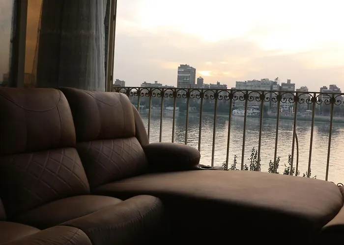 Fantastic Nile View Apartment Kairo
