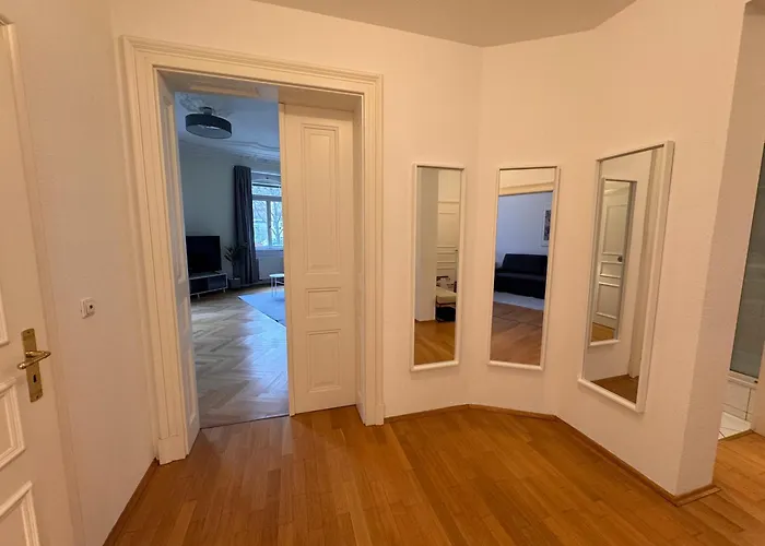 Modernes Hochparterre Apartment im Waldstraßenviertel Leipzig