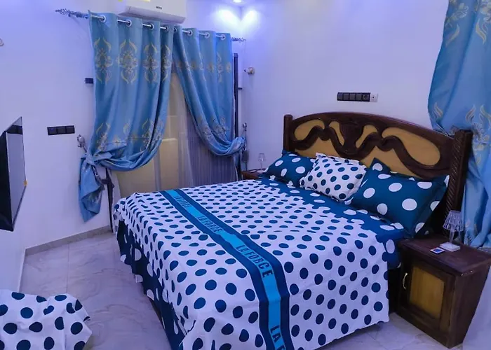 Britis Guest House In Lomé
