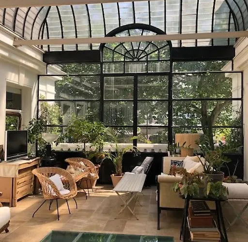 Maison Avec Jardin, Paris Centre, 5 Chambres